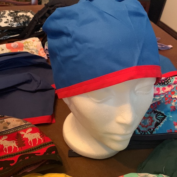 Scrub caps - Picture 2 of 3